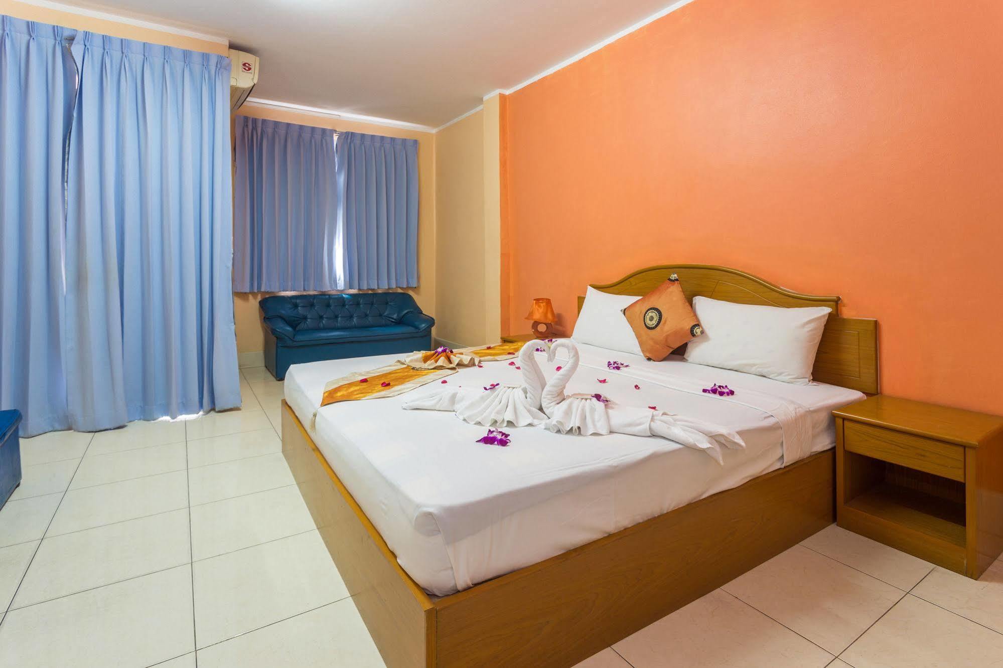 Guesthouse Belvedere Patong Eksteriør billede