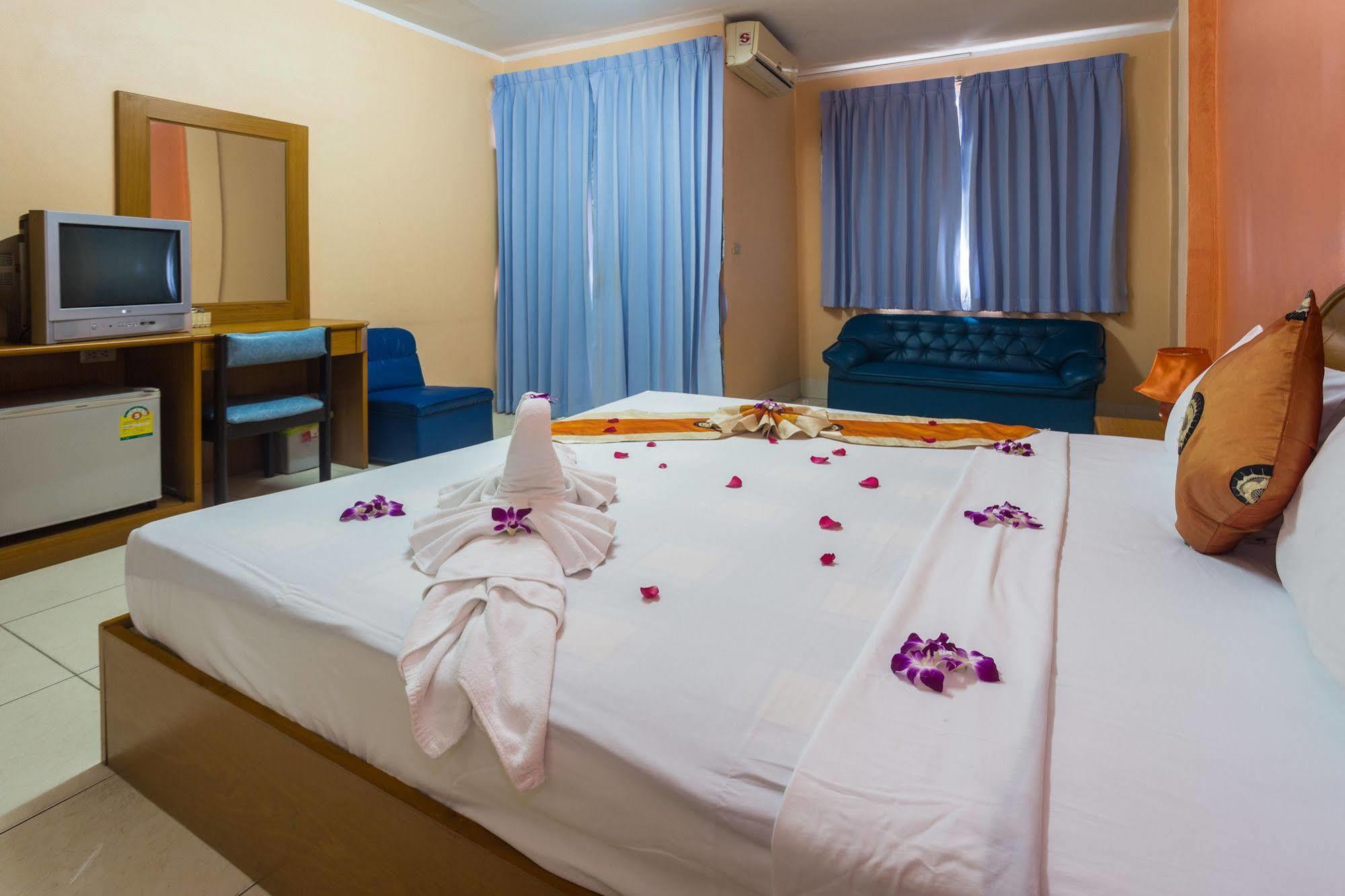 Guesthouse Belvedere Patong Eksteriør billede