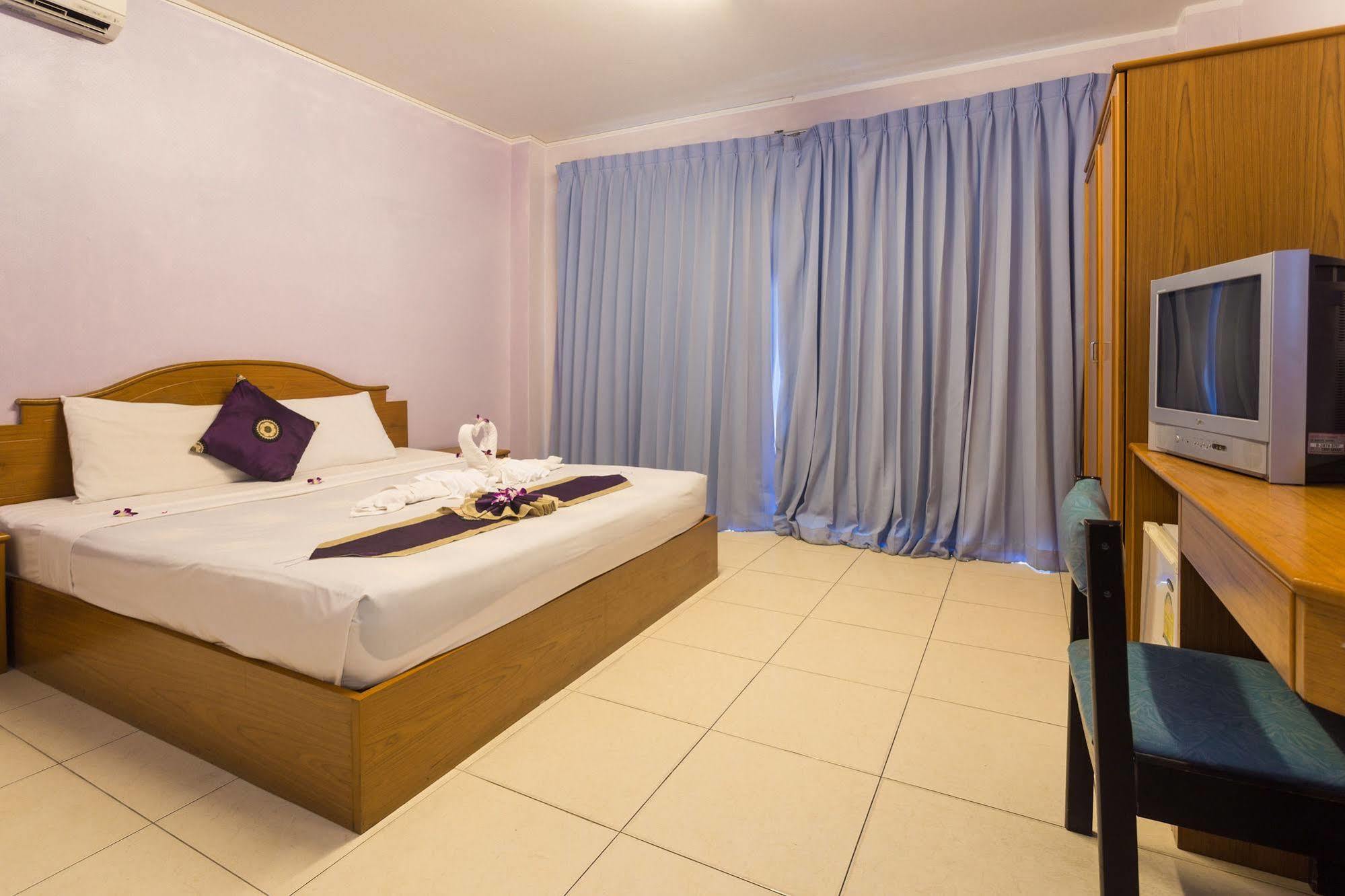 Guesthouse Belvedere Patong Eksteriør billede