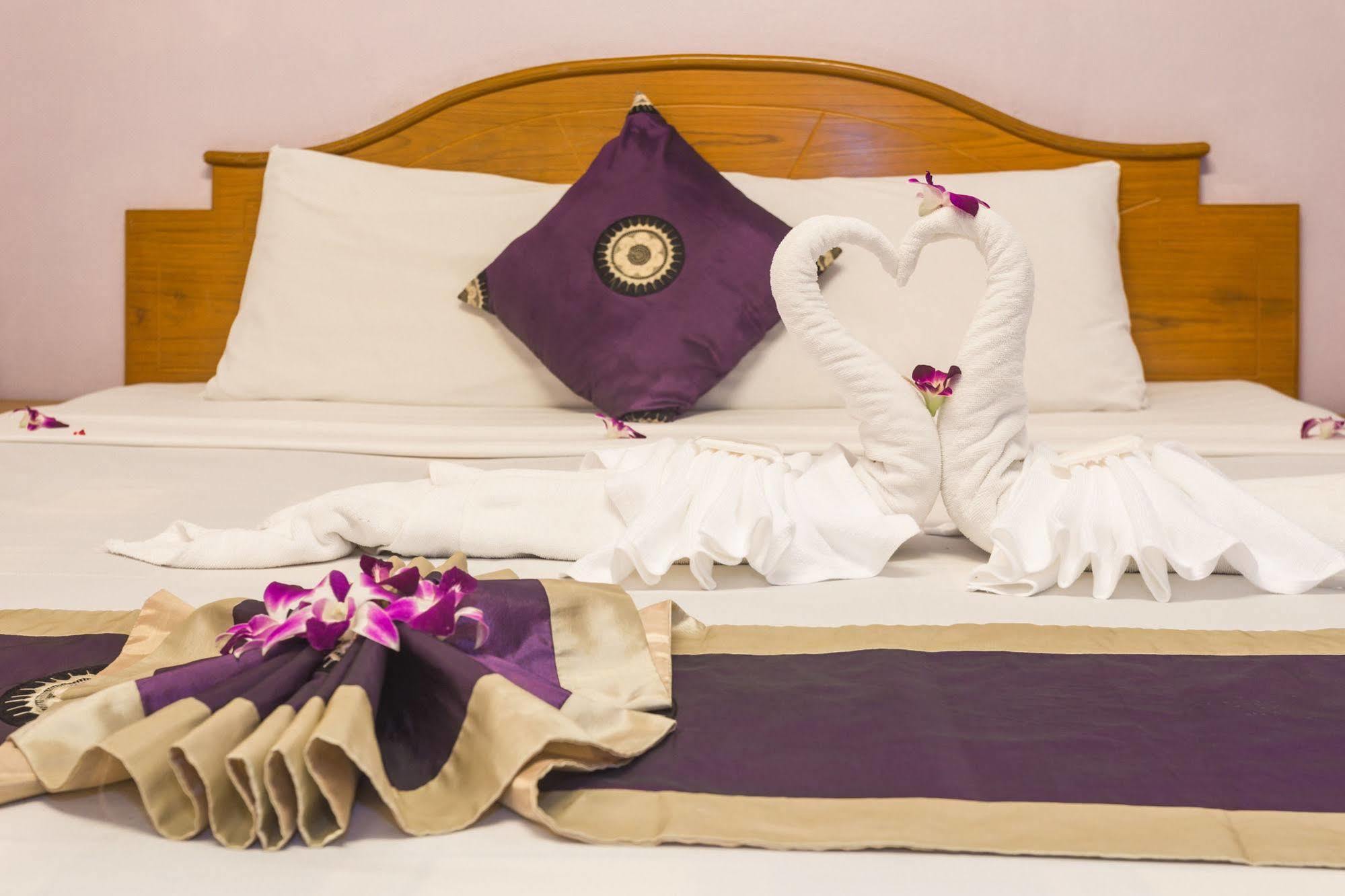 Guesthouse Belvedere Patong Eksteriør billede